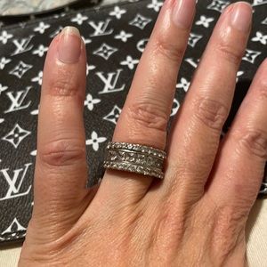 Super sparkly cocktail ring.